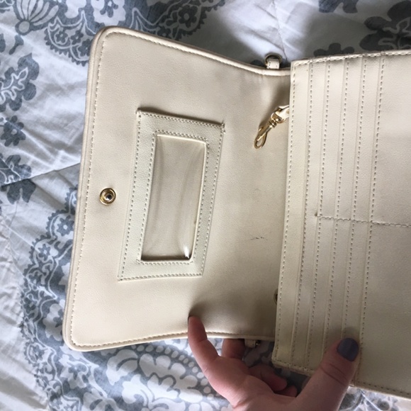 Vintage Etienne Aigner Straw Crossbody - Picture 3 of 4